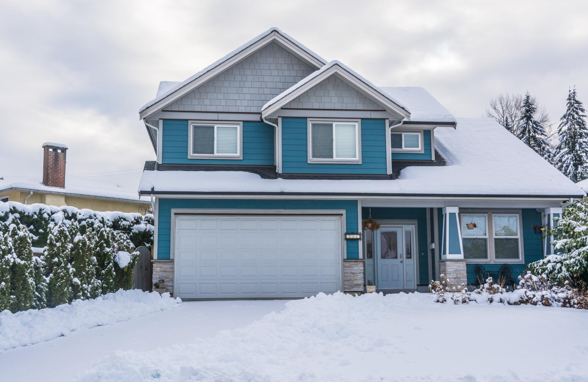 est Garage Door Frame Materials for Toronto Homes