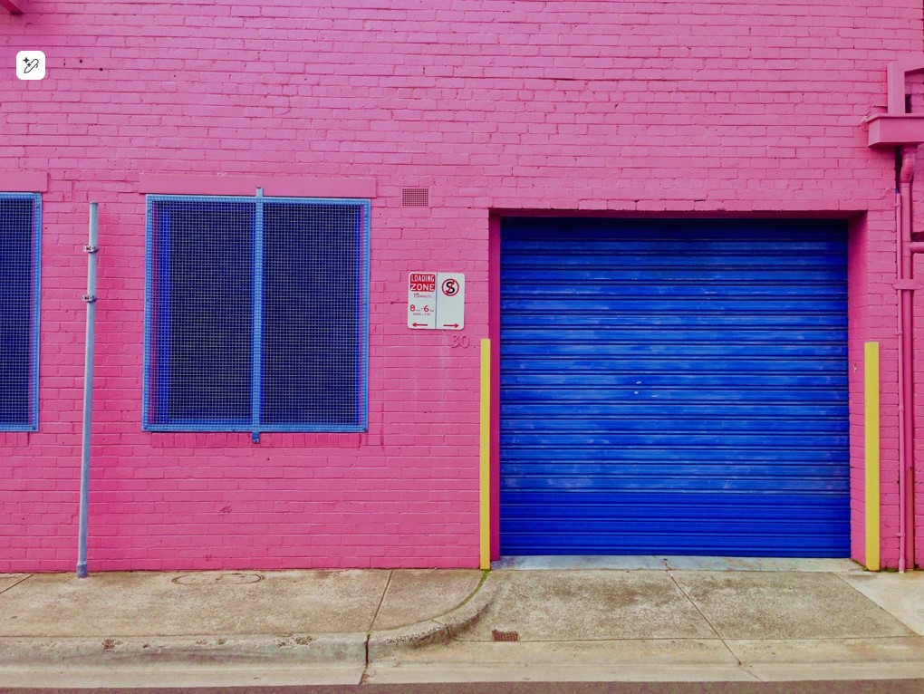 Garage Door-Friendly Outdoor Art Installations
